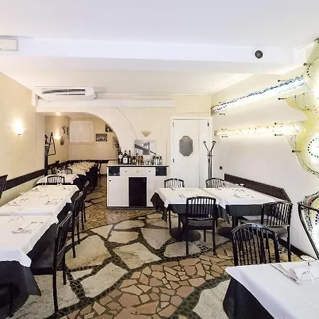 Montecodeno Hotel