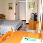 Montecodeno 3* Βαρένα