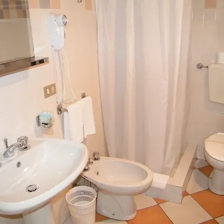 Montecodeno Szálloda