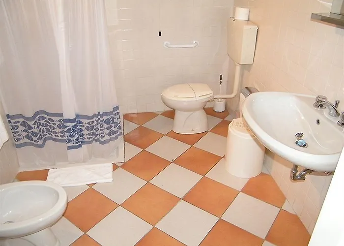 Hotel Montecodeno 3*