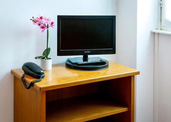 Montecodeno Szálloda